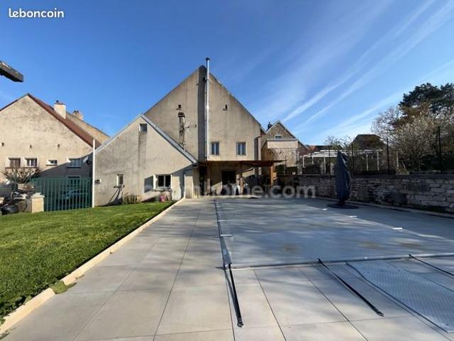 Maison 5 pièces 135 m²