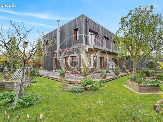 Maison 5 pièces 135 m²