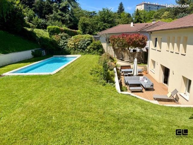 Maison 5 pièces 135 m²