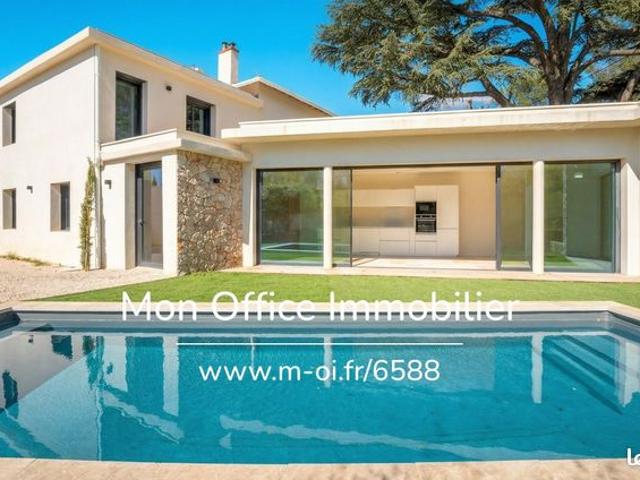 Maison 5 pièces 140 m²