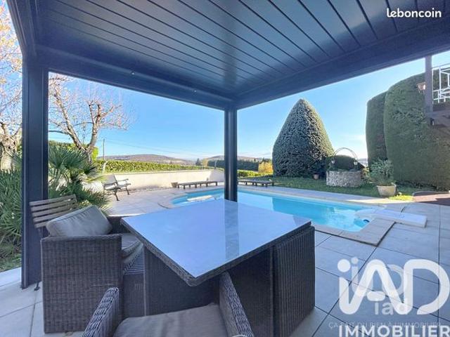 Maison 5 pièces 136 m²