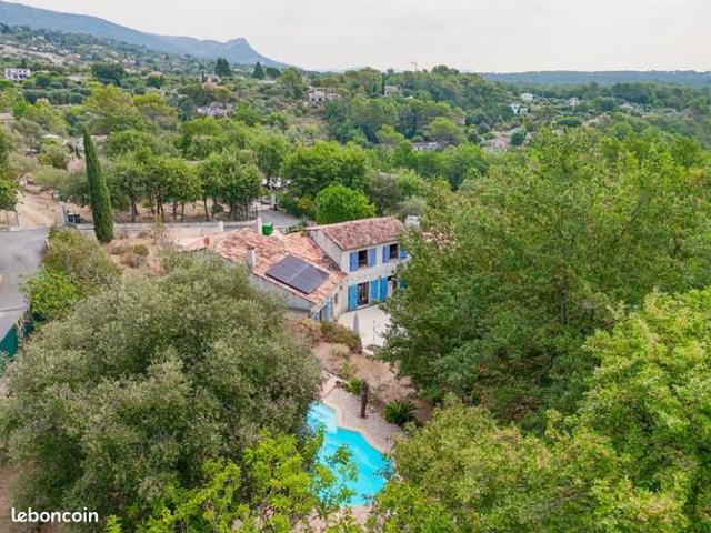 Maison 5 pièces 136 m²