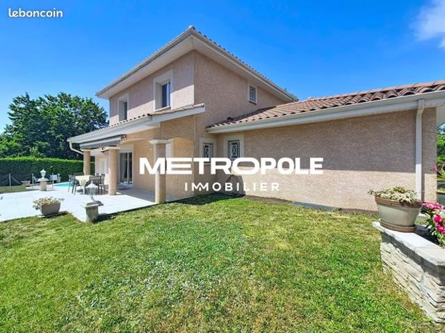 Maison 5 pièces 136 m²