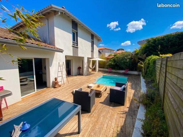 Maison 5 pièces 136 m²