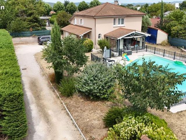 Maison 5 pièces 136 m²