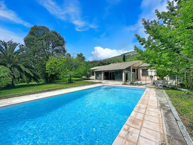 Maison 5 pièces 136 m²