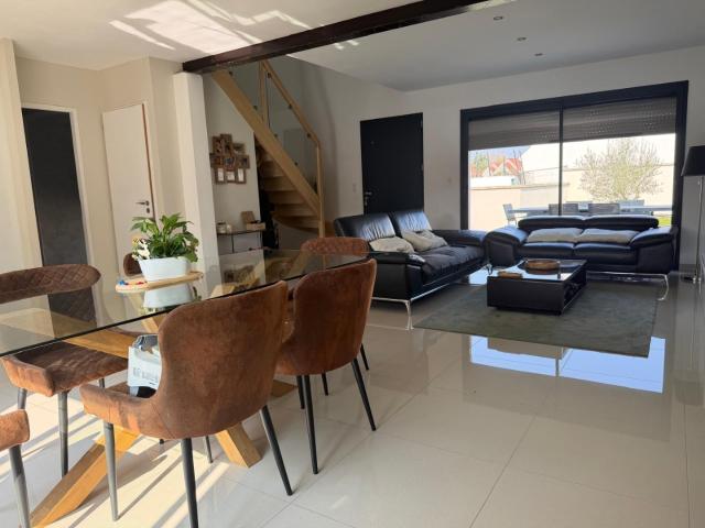 Maison 5 pièces 136 m²