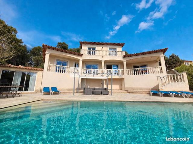 Maison 5 pièces 136 m²