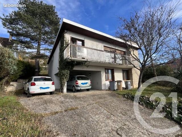 Maison 5 pièces 136 m²