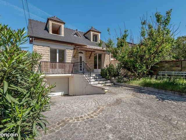Maison 5 pièces 136 m²