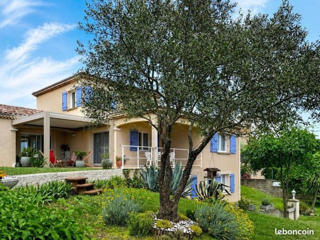 Maison 5 pièces 136 m²