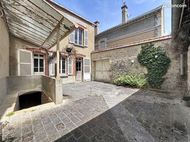 Maison 5 pièces 136 m²