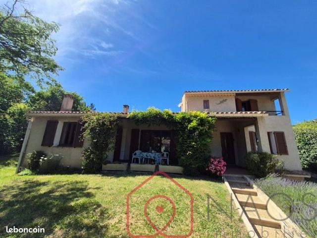 Maison 5 pièces 136 m²