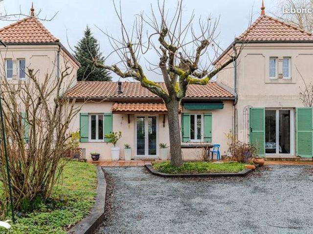 Maison 5 pièces 136 m²