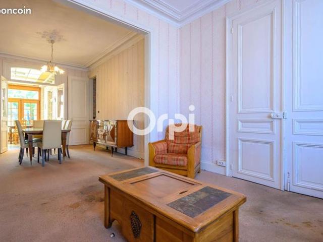 Maison 5 pièces 136 m²