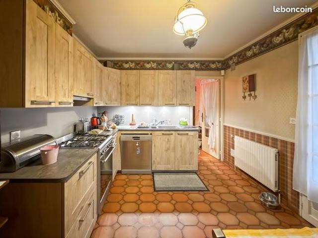 Maison 5 pièces 136 m²