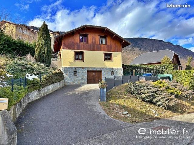 Maison 5 pièces 136 m²