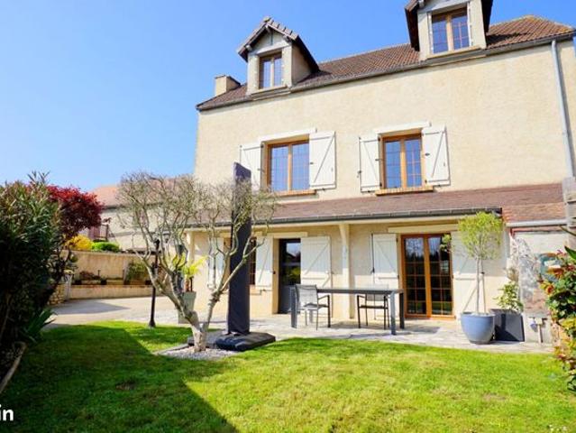 Maison 5 pièces 136 m²