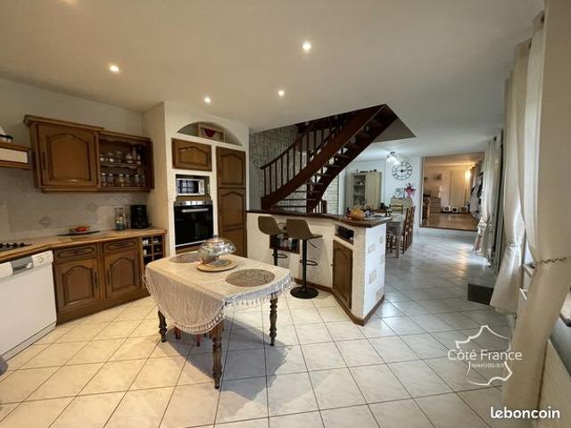 Maison 5 pièces 137 m²