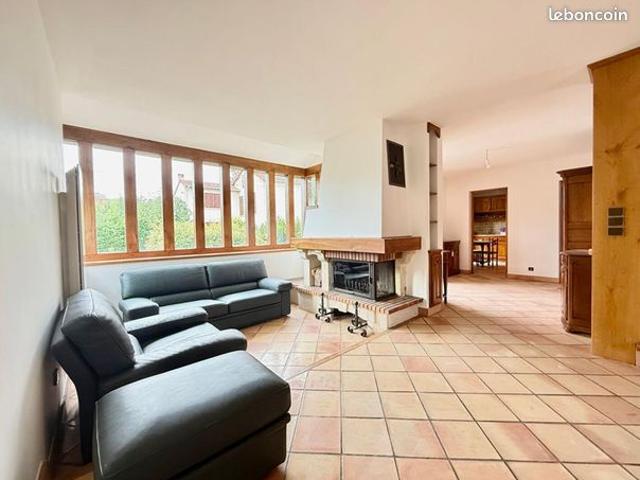 Maison 5 pièces 137 m²