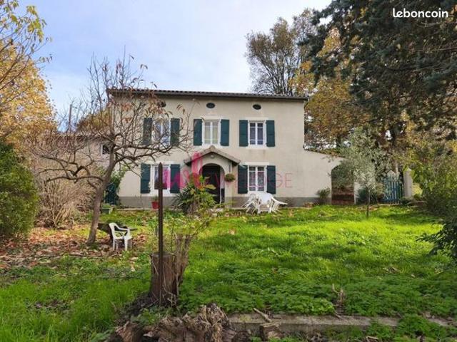 Maison 5 pièces 137 m²