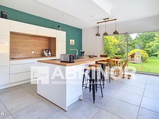 Maison 5 pièces 137 m²