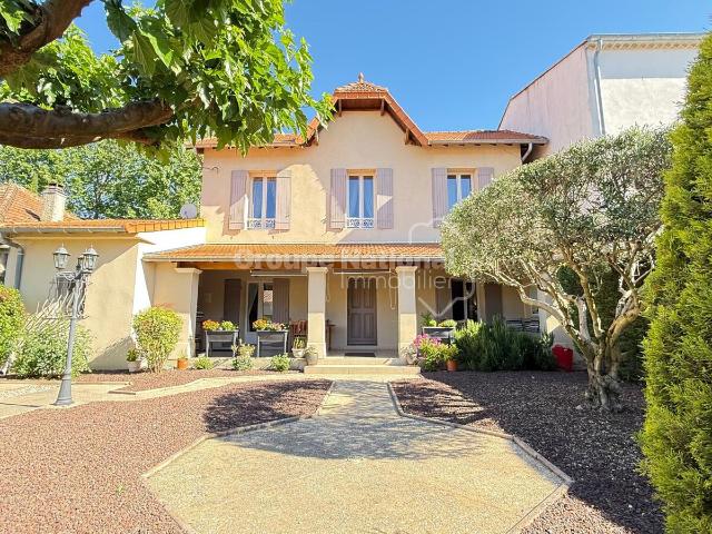 Maison 5 pièces 137 m²