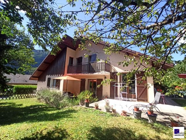 Maison 5 pièces 137 m²