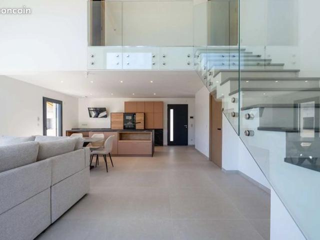 Maison 5 pièces 137 m²