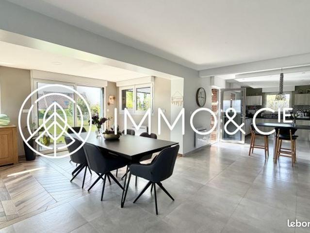 Maison 5 pièces 266 m²