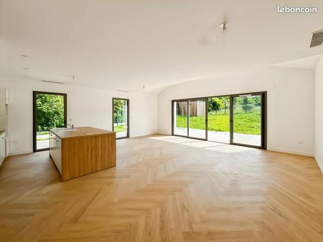 Maison 5 pièces 137 m²