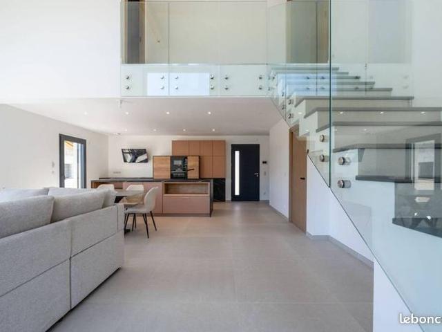 Maison 5 pièces 130 m²