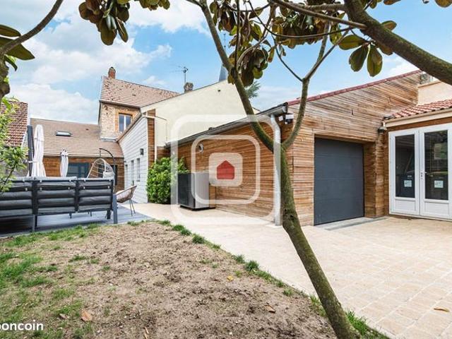 Maison 5 pièces 138 m²