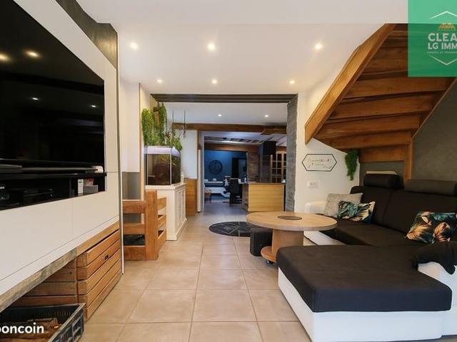 Maison 5 pièces 138 m²