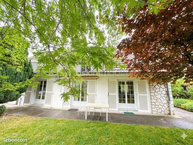 Maison 5 pièces 138 m²