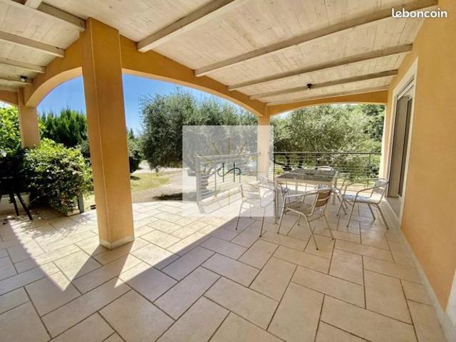 Maison 5 pièces 138 m²