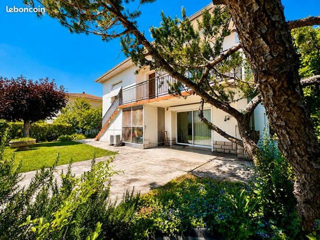 Maison 5 pièces 138 m²