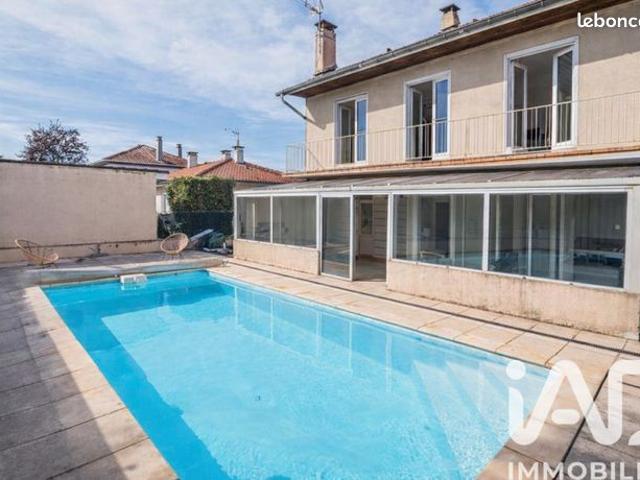 Maison 5 pièces 138 m²