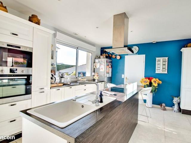 Maison 5 pièces 138 m²