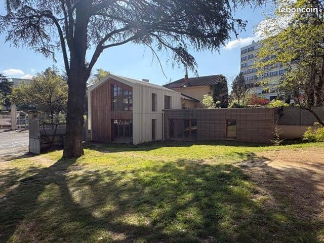 Maison 5 pièces 138 m²