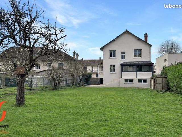 Maison 5 pièces 138 m²