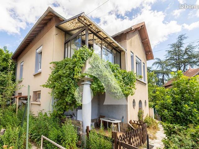 Maison 5 pièces 138 m²