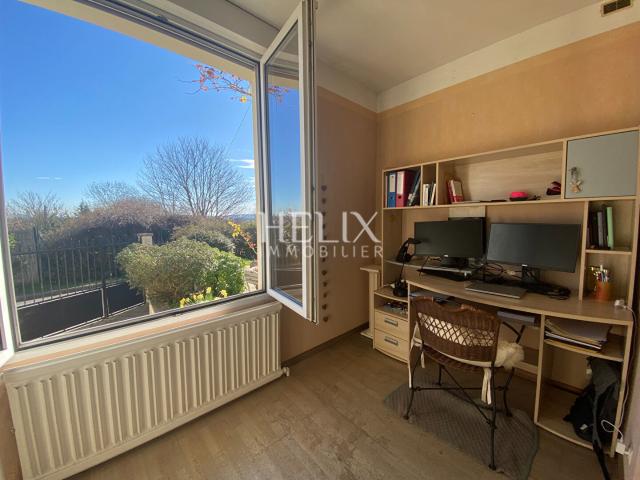 Maison 5 pièces 138 m²