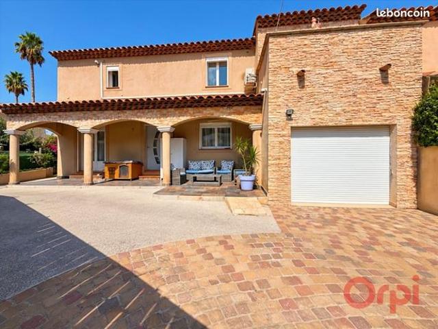 Maison 5 pièces 138 m²