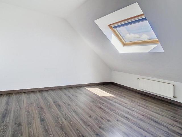 Maison 5 pièces, 138 m² à louer à Landas 59310