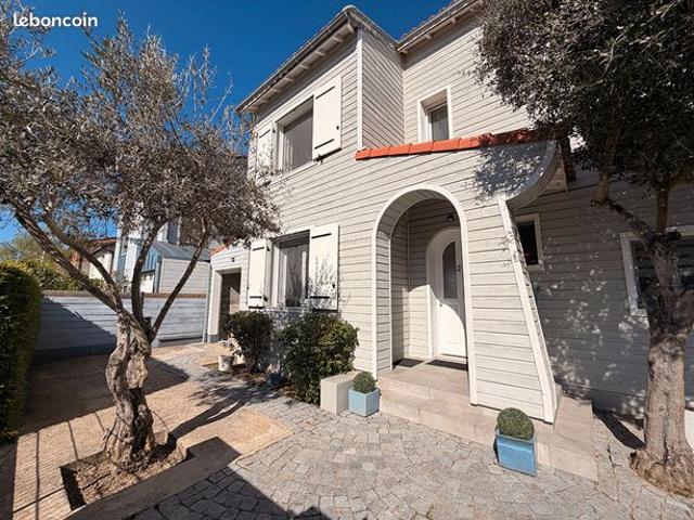 Maison 5 pièces 144 m²