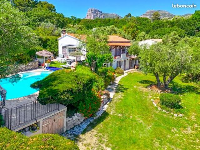 Maison 5 pièces 130 m²