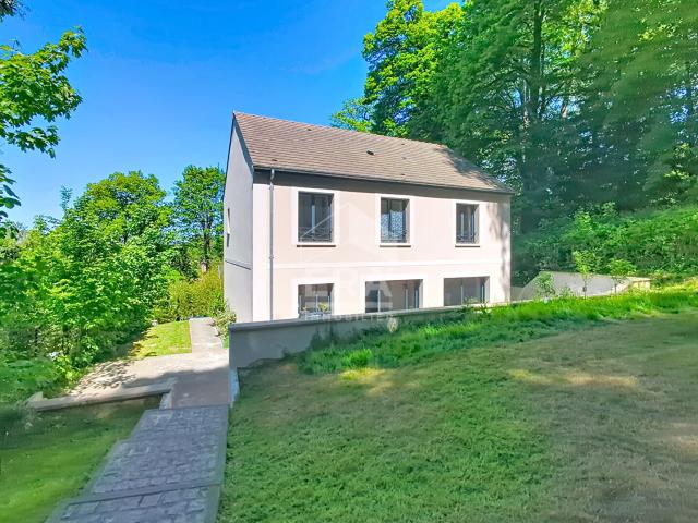 Maison 5 pièces 130 m²