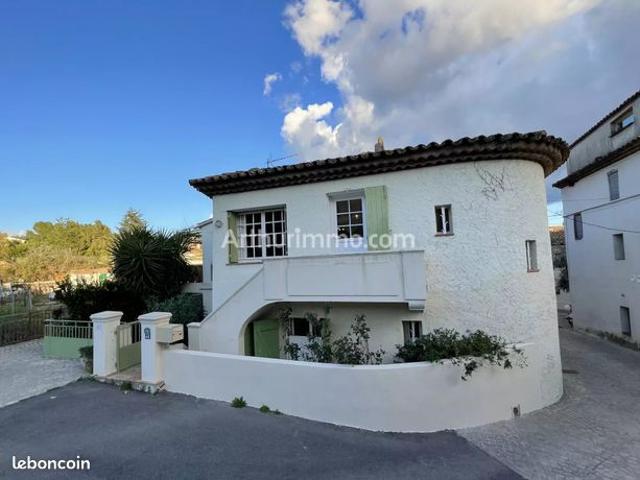 Maison 5 pièces 130 m²