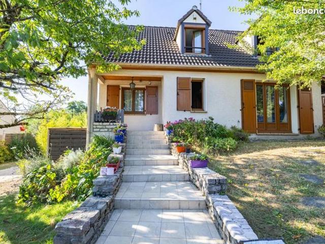 Maison 5 pièces 130 m²